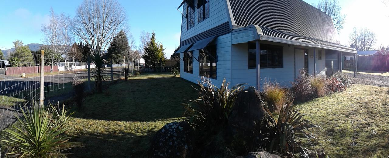 The Barn In Turangi Villa Екстериор снимка