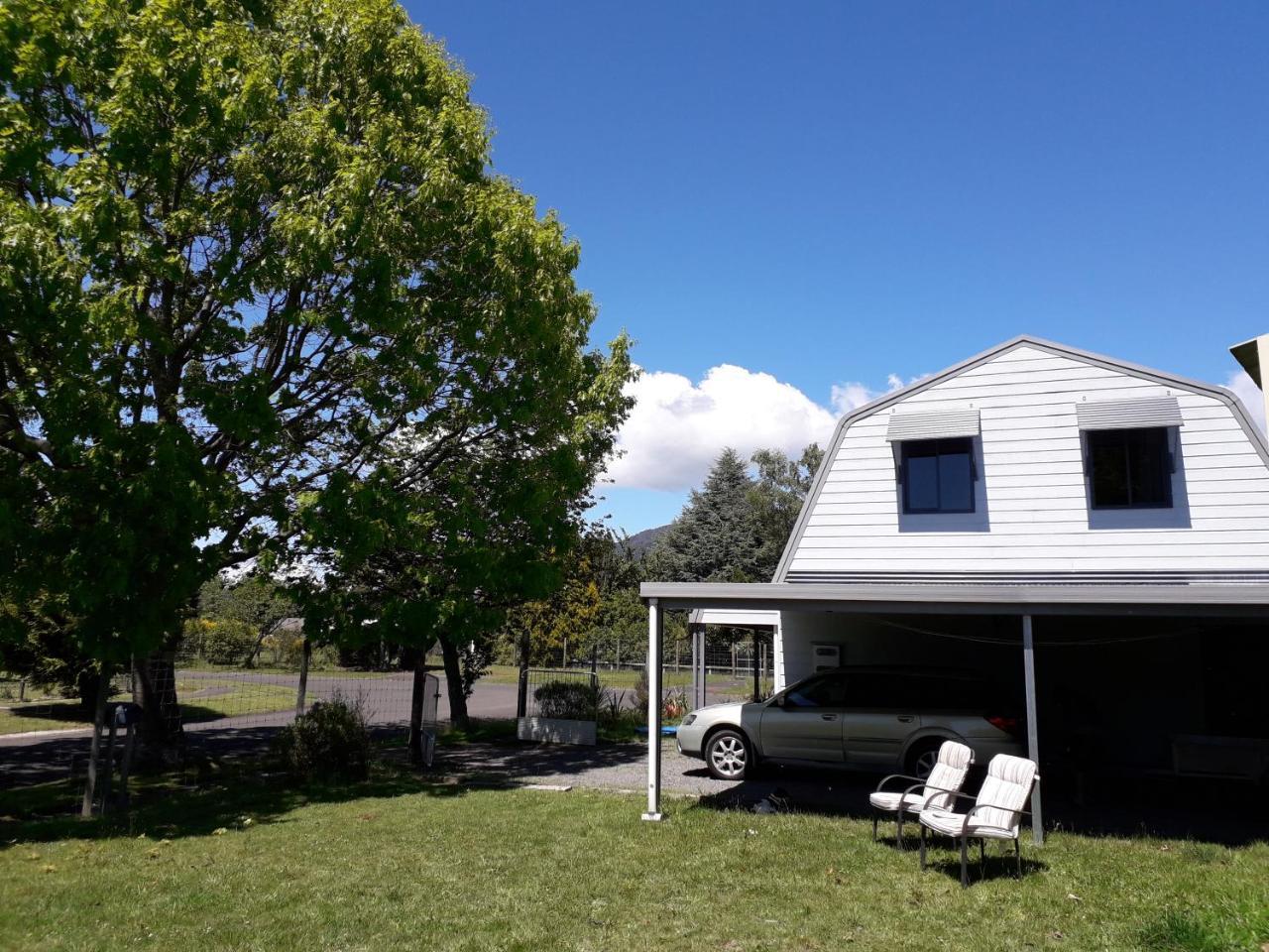 The Barn In Turangi Villa Екстериор снимка